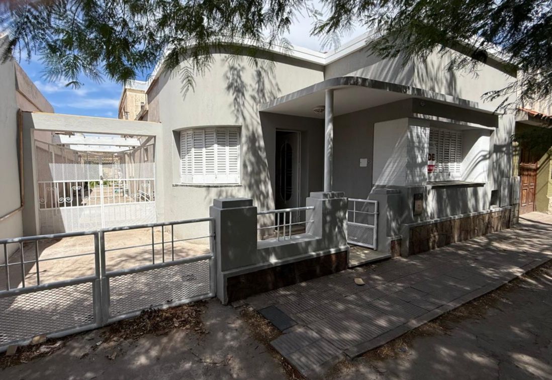 Casa en Venta en Estomba 1172, Hospital , Bahía Blanca - Bahía Blanca Propiedades | SITIO OFICIAL l