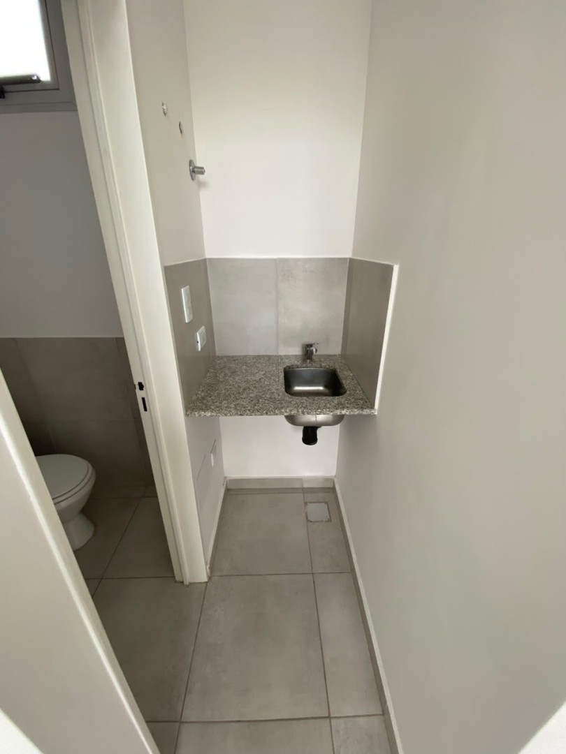Local en Alquiler en Caronti 182, Centro, Bahía Blanca - Bahía Blanca Propiedades | SITIO OFICIAL l