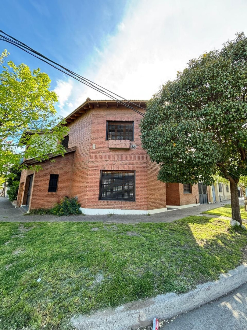 Casa en Venta en Alsina Y Rojas, La Falda, Bahía Blanca - Bahía Blanca Propiedades | SITIO OFICIAL l