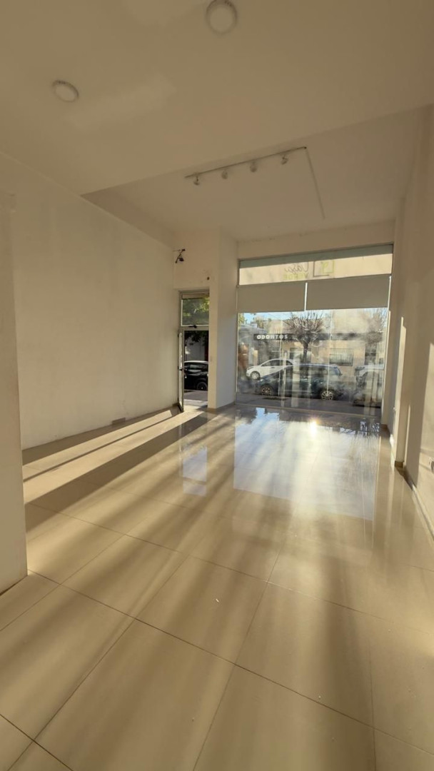 Local en Alquiler en Lavalle 337, Centro, Bahía Blanca - Bahía Blanca Propiedades | SITIO OFICIAL l