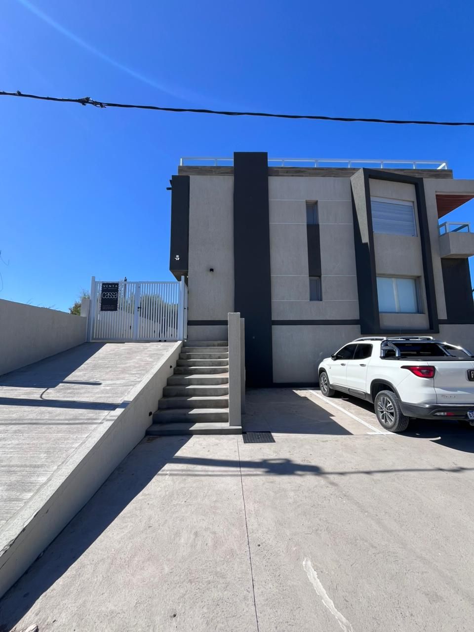 Triplex en Venta en MALVINAS, 33, Las Dunas, Monte Hermoso - Bahía Blanca Propiedades | SITIO OFICIAL l