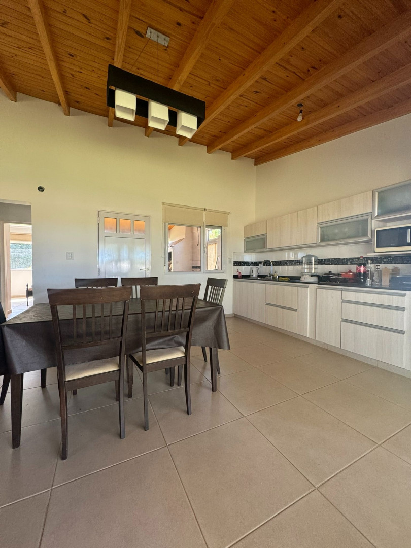 Casa en Venta en Las Acacias ,  Villa Serrana La Gruta - Bahía Blanca Propiedades | SITIO OFICIAL l