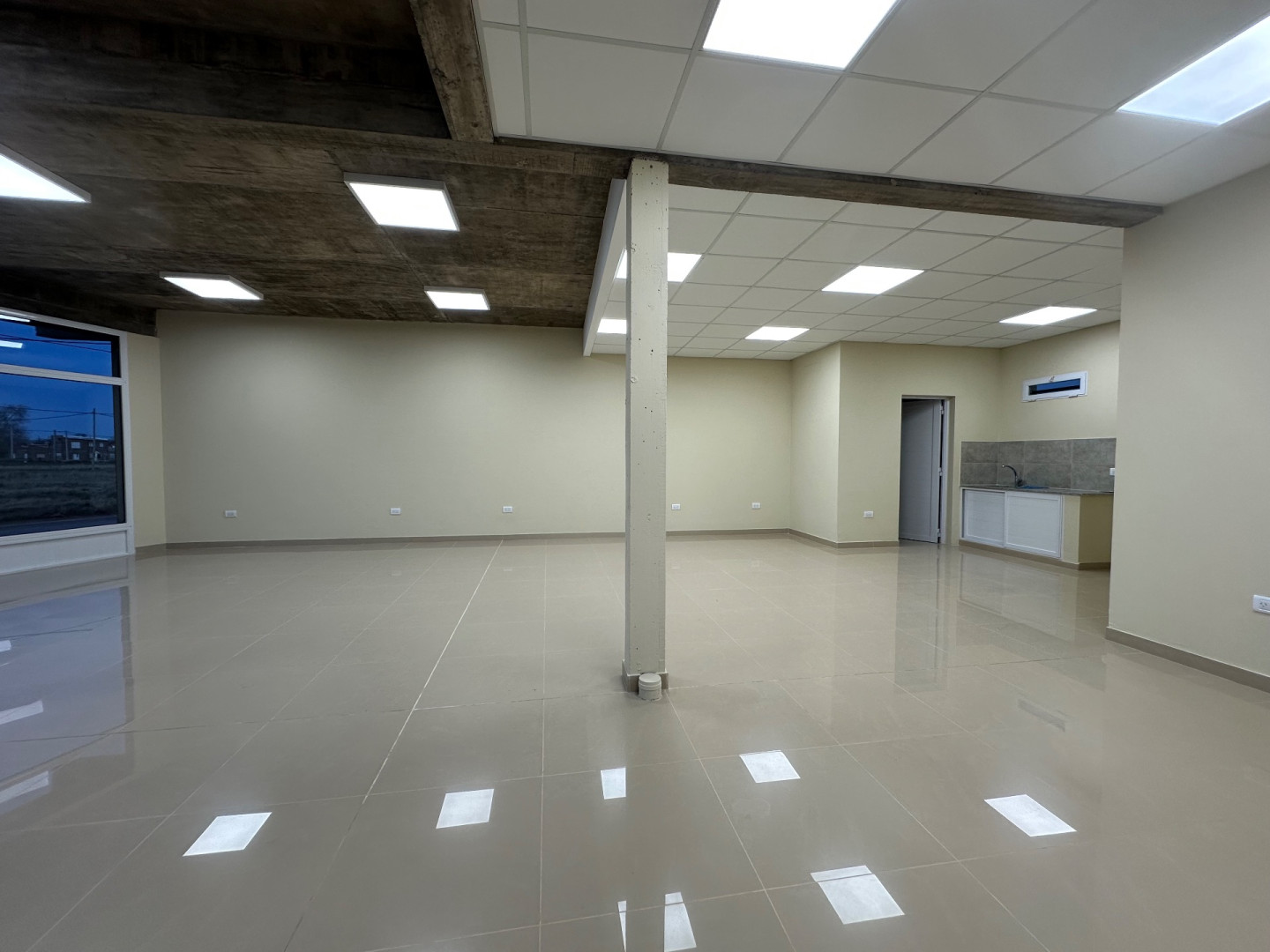 Local en Alquiler en Almafuerte 3100,  Bahía Blanca - Bahía Blanca Propiedades | SITIO OFICIAL l