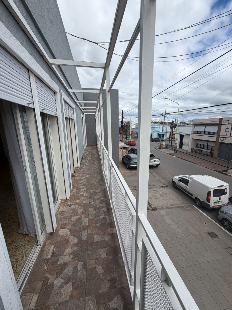 Casa en Alquiler en Caseros Y Remedios De Escalada , Villa Mitre, Bahía Blanca - Bahía Blanca Propiedades | SITIO OFICIAL l
