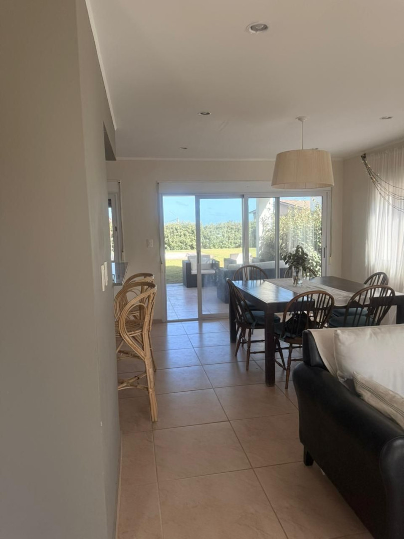 Casa en Venta en Islas Malvina 57,  Monte Hermoso - Bahía Blanca Propiedades | SITIO OFICIAL l