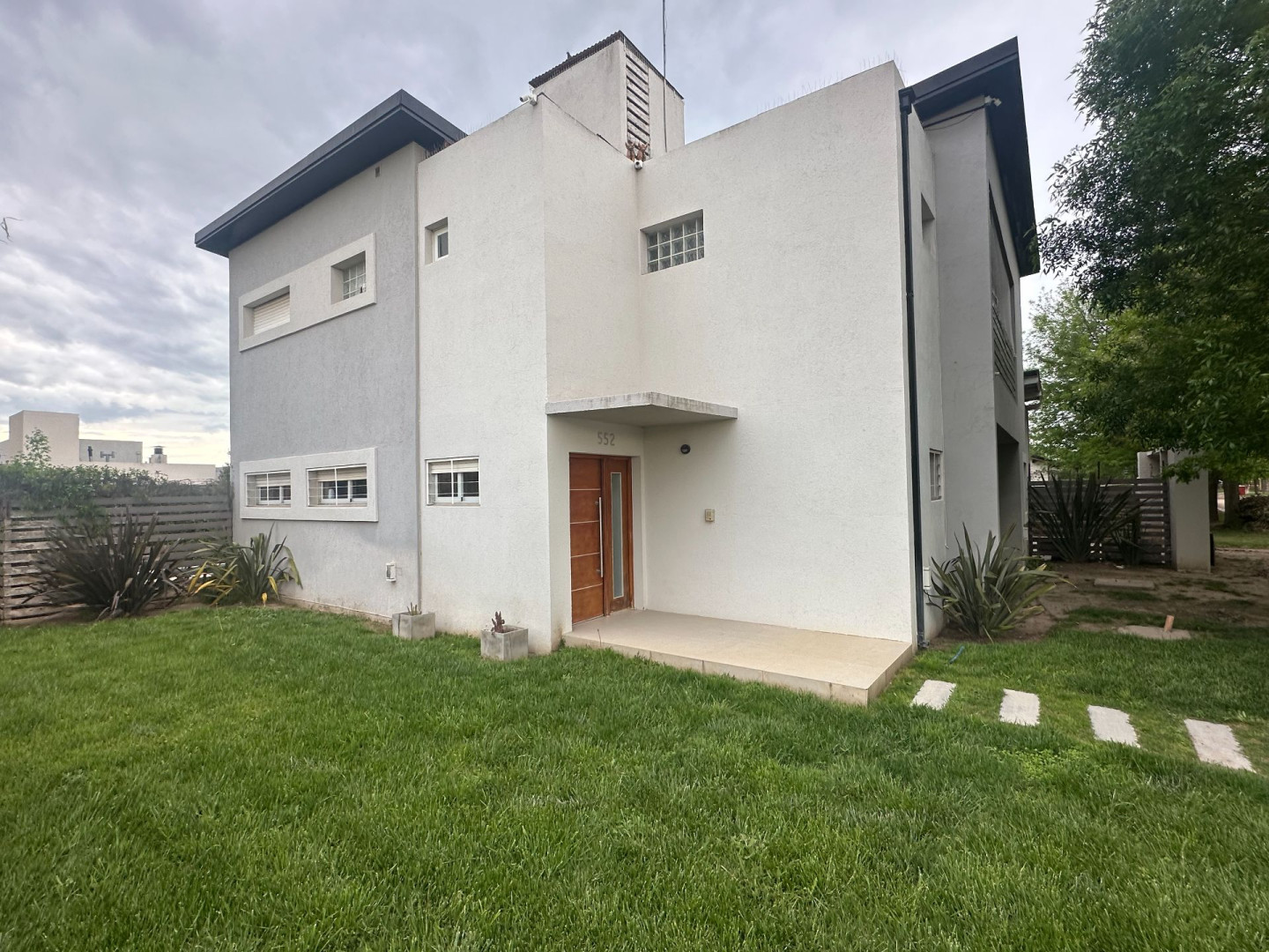 Casa en Venta en Los Adobes 500, Las Acacias, Bahía Blanca - Bahía Blanca Propiedades | SITIO OFICIAL l