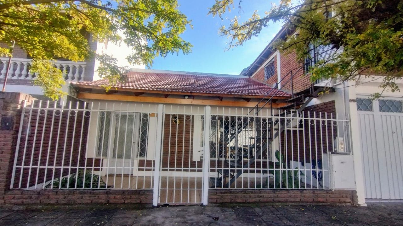 Casa en Venta en YAPEYU 1372, La Falda, Bahía Blanca - Bahía Blanca Propiedades | SITIO OFICIAL l
