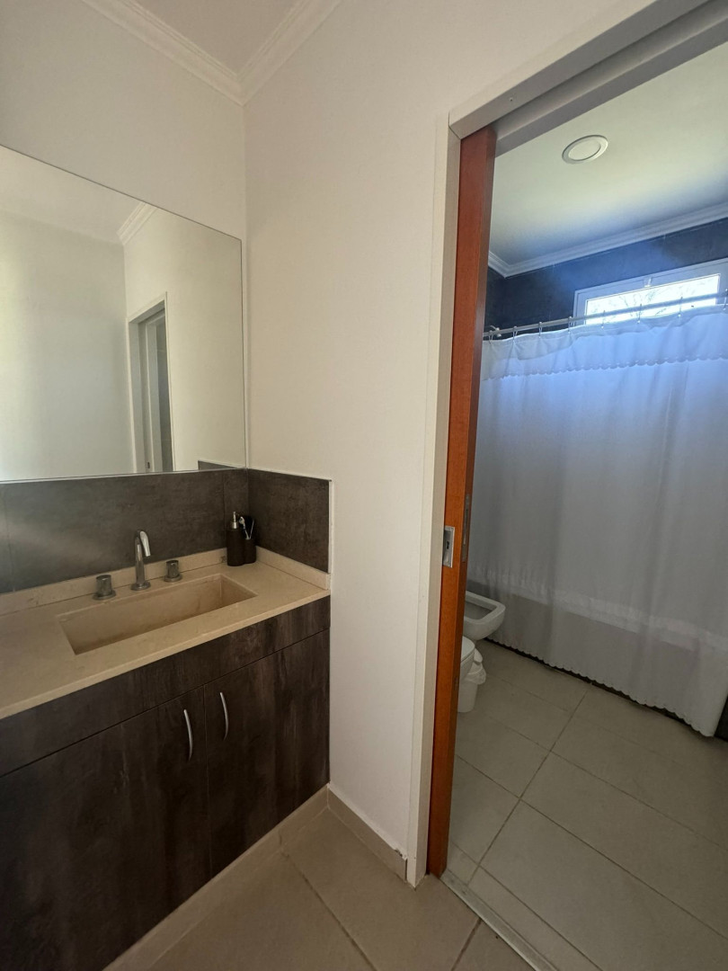 Casa en Venta en Las Acacias ,  Villa Serrana La Gruta - Bahía Blanca Propiedades | SITIO OFICIAL l