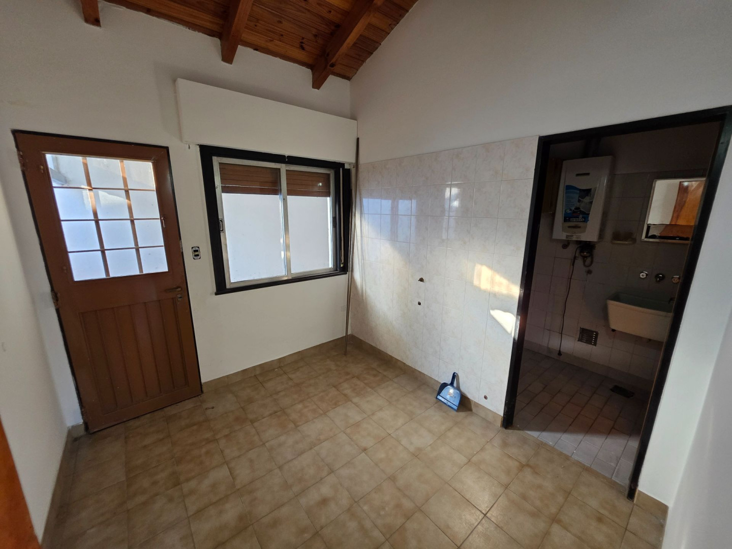 Casa en Alquiler en Francia 1096, Kilometro 5, Bahía Blanca - Bahía Blanca Propiedades | SITIO OFICIAL l