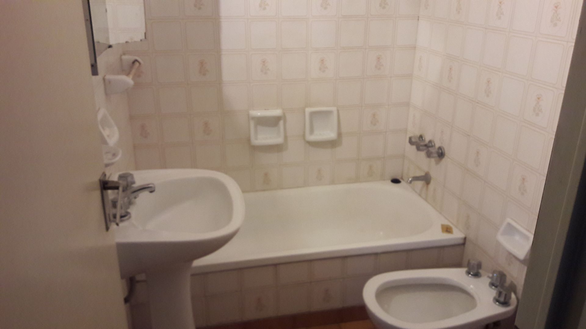 Departamento en Alquiler en 11 De Abril 185, Macrocentro, Bahía Blanca - Bahía Blanca Propiedades | SITIO OFICIAL l