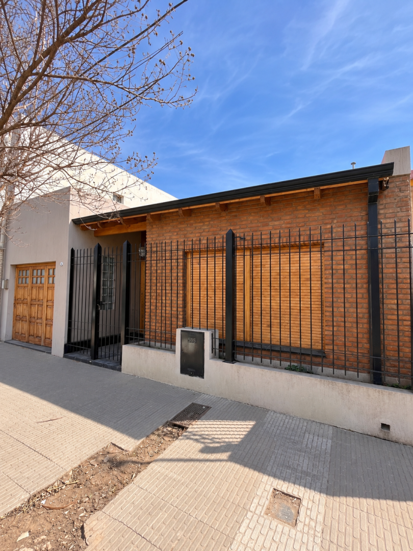 Casa en Alquiler en URUGUAY 62,  Bahía Blanca - Bahía Blanca Propiedades | SITIO OFICIAL l