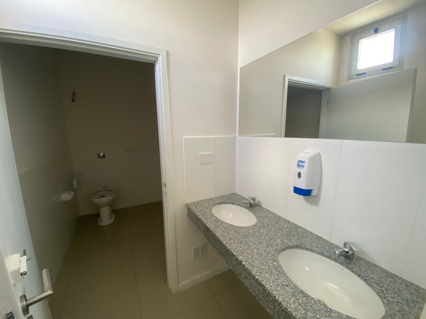 Oficina en Venta en Estomba 726 Piso 12, Centro, Bahía Blanca - Bahía Blanca Propiedades | SITIO OFICIAL l