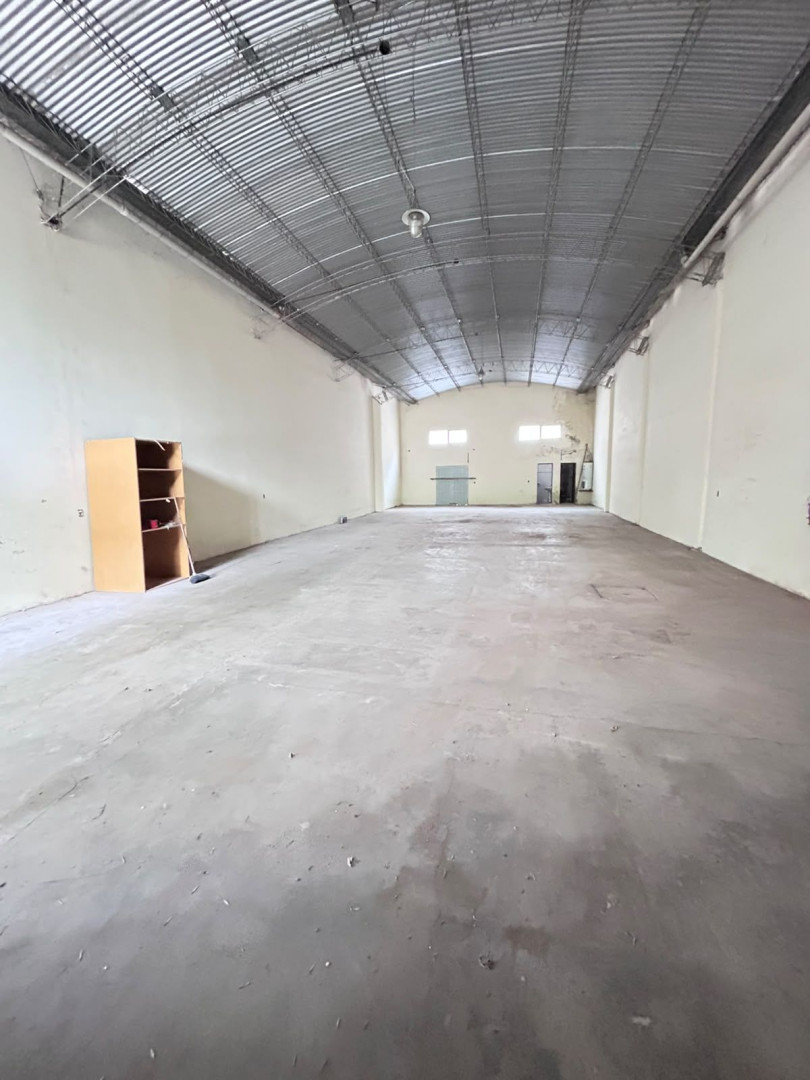 Deposito en Alquiler en Pasteur 1000, La Falda, Bahía Blanca - Bahía Blanca Propiedades | SITIO OFICIAL l
