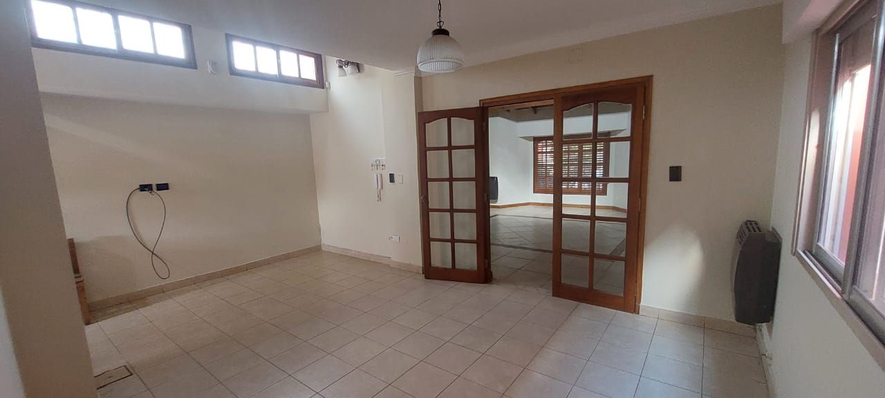 Casa en Alquiler en Nicolas Perez 13, Los Almendros, Bahía Blanca - Bahía Blanca Propiedades | SITIO OFICIAL l