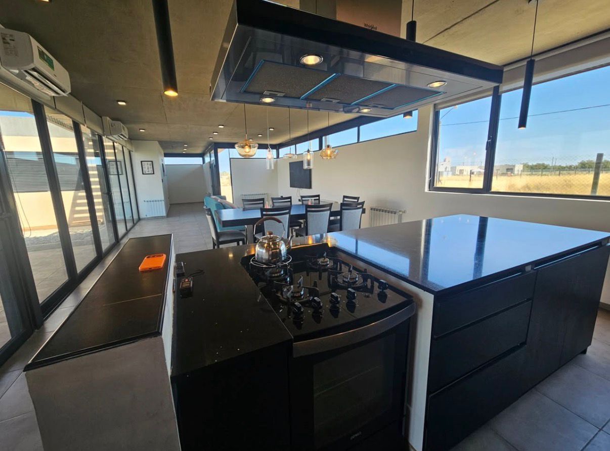 Casa en Venta en Castelli 4889, La Petrona, Bahía Blanca - Bahía Blanca Propiedades | SITIO OFICIAL l