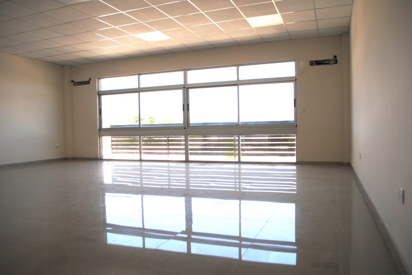 Oficina en Venta en Hipolito Yrigoyen 1247, La Falda, Bahía Blanca - Bahía Blanca Propiedades | SITIO OFICIAL l