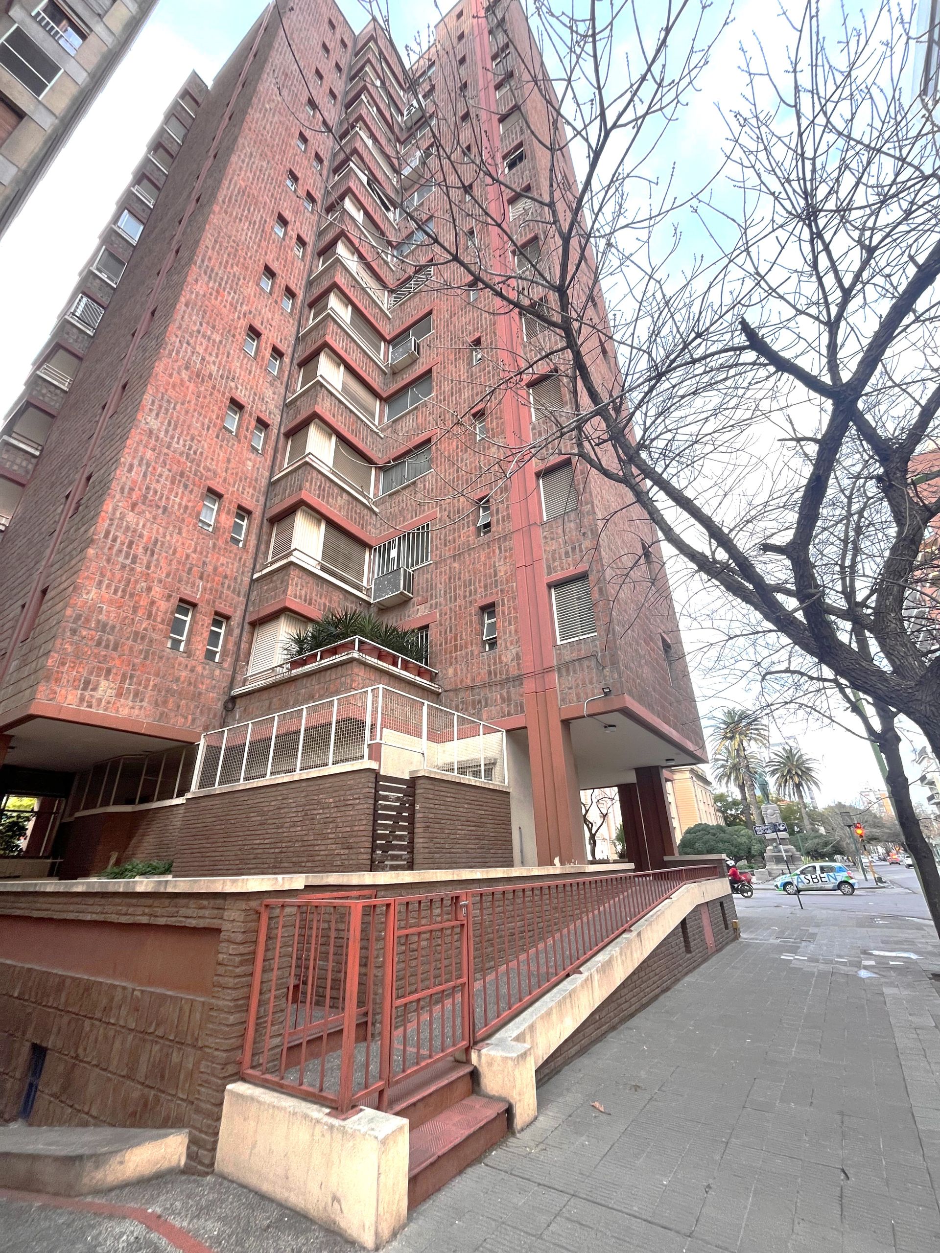 Departamento en Alquiler en ALEM 4, Centro, Bahía Blanca - Bahía Blanca Propiedades | SITIO OFICIAL l