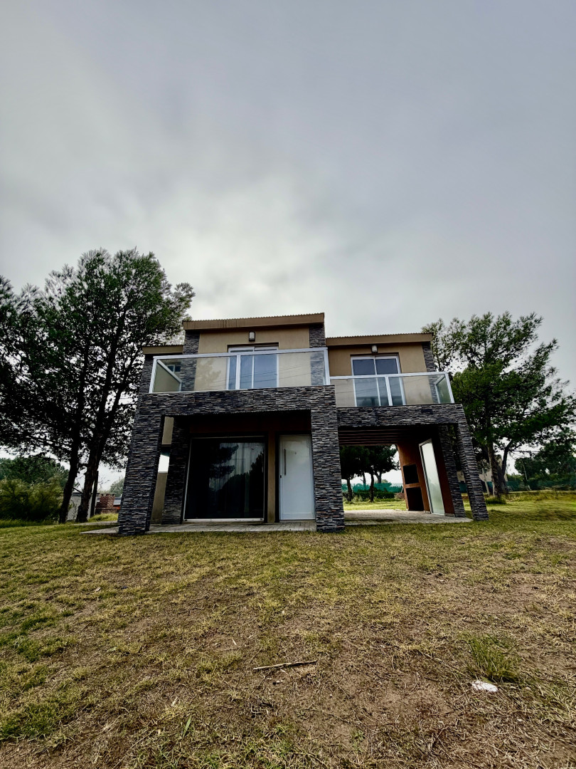 Duplex en Venta en Juan Manuel De Rosas 350, Dufaur, Monte Hermoso - Bahía Blanca Propiedades | SITIO OFICIAL l