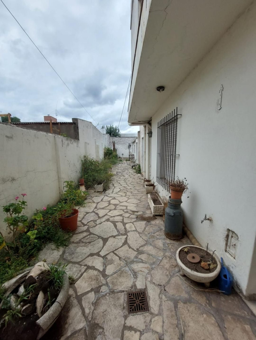Casa en Alquiler en Chile 300,  Bahía Blanca - Bahía Blanca Propiedades | SITIO OFICIAL l