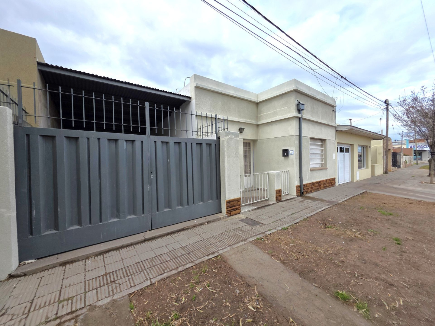 Casa en Alquiler en Ecuador 2156, Villa Rosas, Bahía Blanca - Bahía Blanca Propiedades | SITIO OFICIAL l