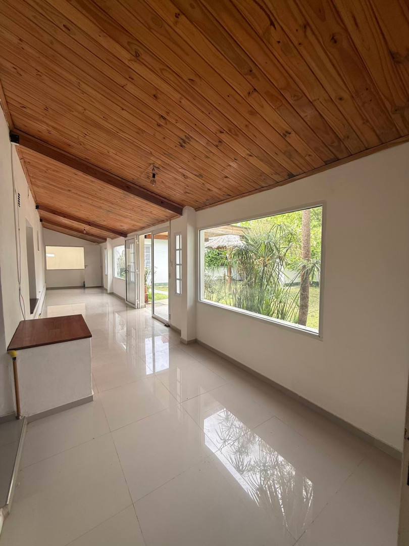 Casa en Venta en BARRIO COUNTRY,  Medanos - Bahía Blanca Propiedades | SITIO OFICIAL l