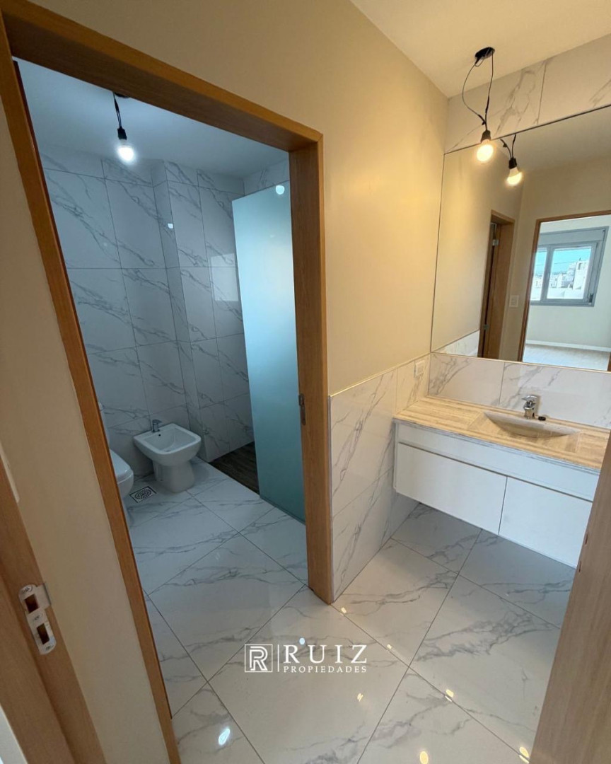 Departamento en Venta en Hipólito Irigoyen , Centro, Bahía Blanca - Bahía Blanca Propiedades | SITIO OFICIAL l