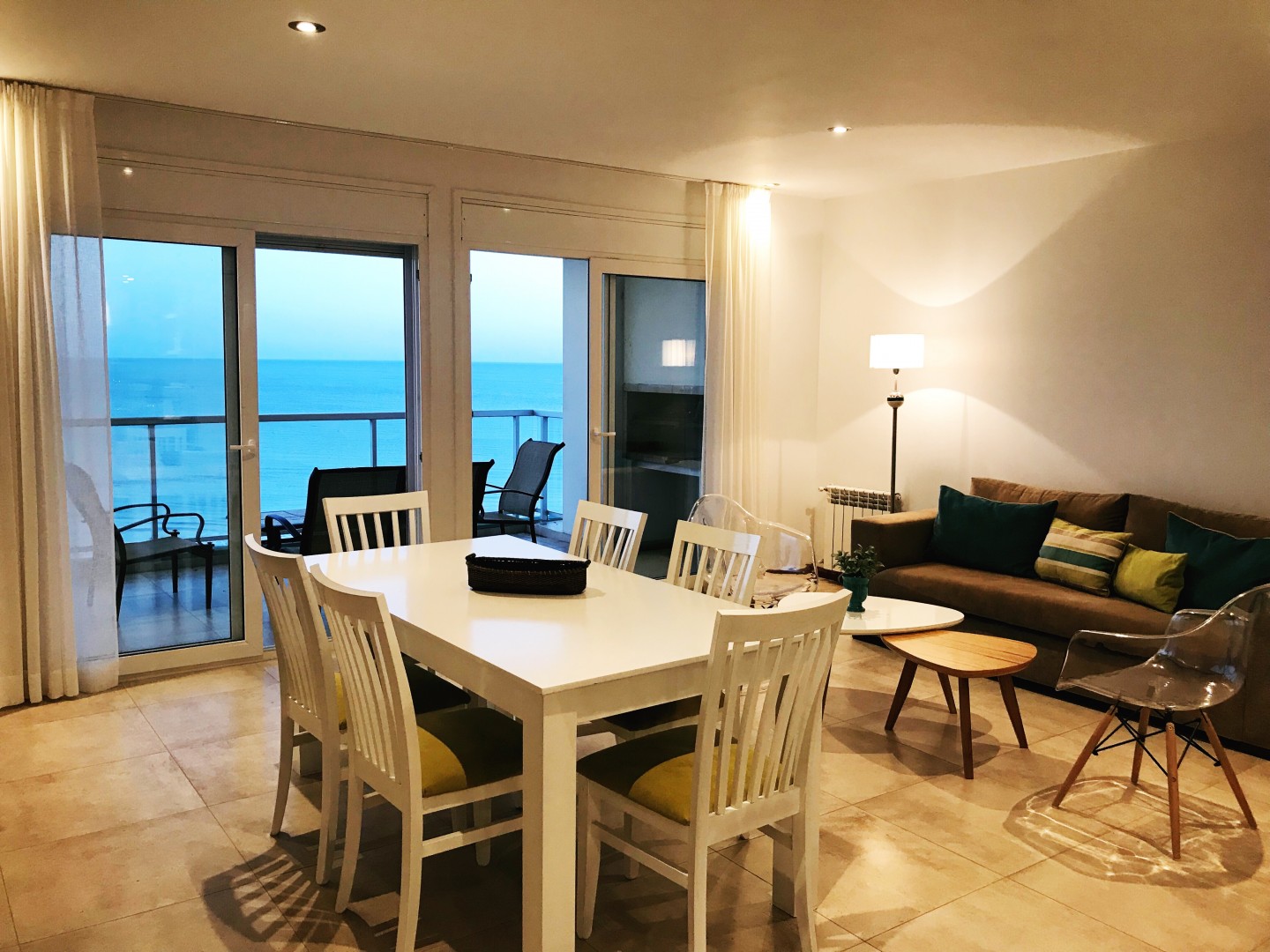 Departamento  - por Día en Av. Costanera 263,  Monte Hermoso - Bahía Blanca Propiedades | SITIO OFICIAL l