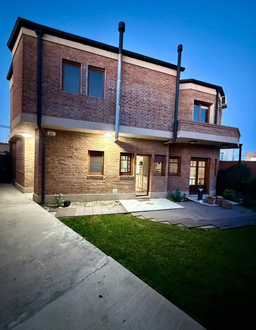 Casa en Venta en Nicaragua 2680, Avellaneda, Bahía Blanca - Bahía Blanca Propiedades | SITIO OFICIAL l