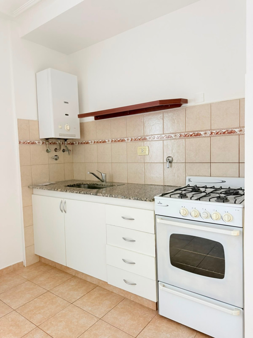 Departamento en Alquiler en Caronti 600, Centro, Bahía Blanca - Bahía Blanca Propiedades | SITIO OFICIAL l