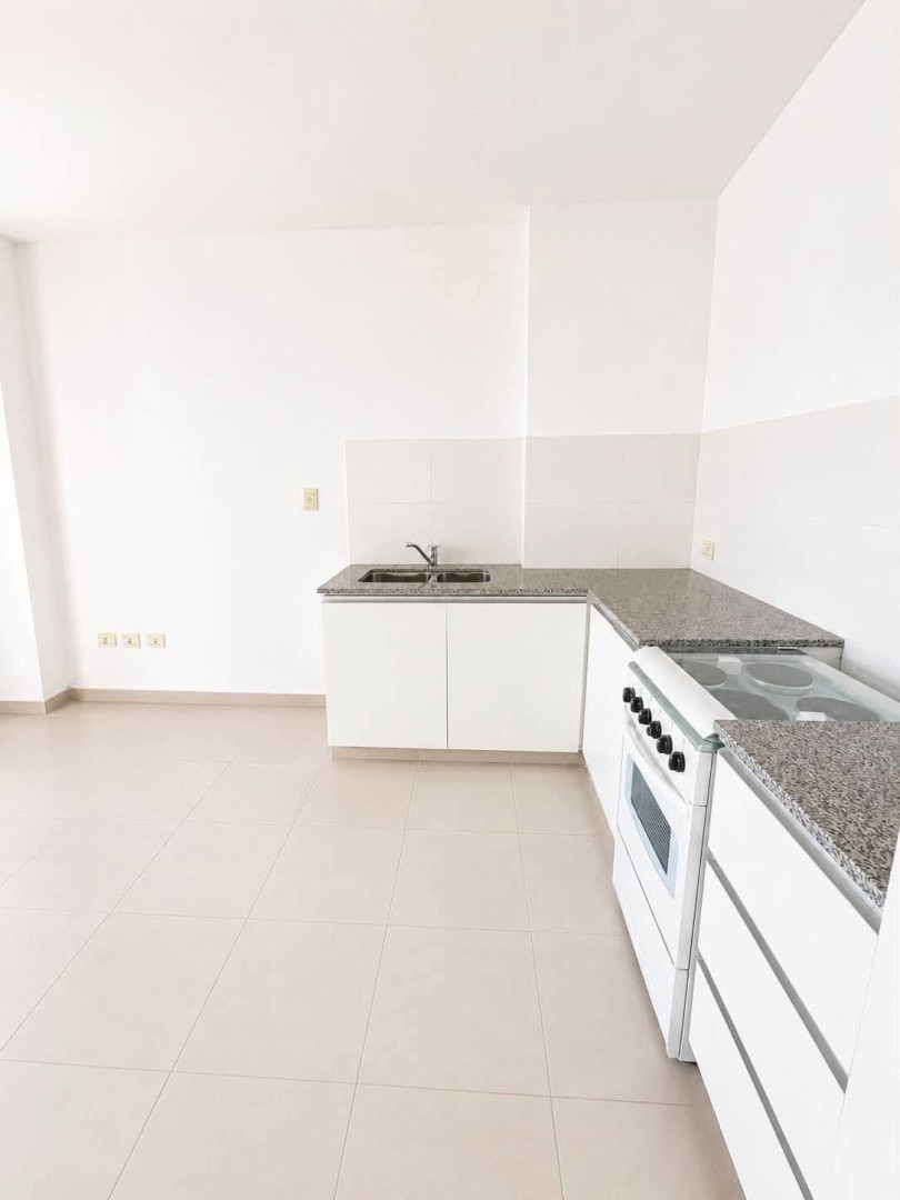 Departamento en Alquiler en OHIGGINS Y SAAVEDRA UN DORMITORIO EN ALQUILER CON BALCON, Centro, Bahía Blanca - Bahía Blanca Propiedades | SITIO OFICIAL l