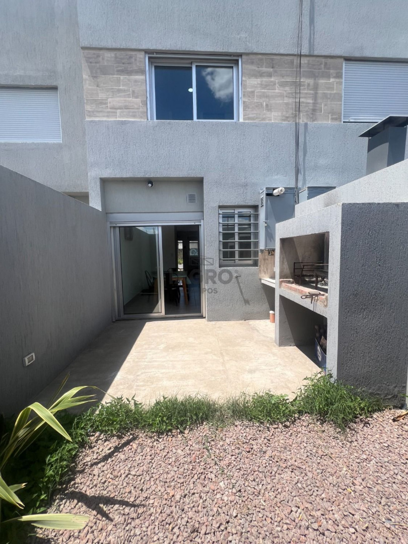 Duplex en Venta en De Angelis Y Agustin Alvarez, Villa del Parque, Bahía Blanca - Bahía Blanca Propiedades | SITIO OFICIAL l