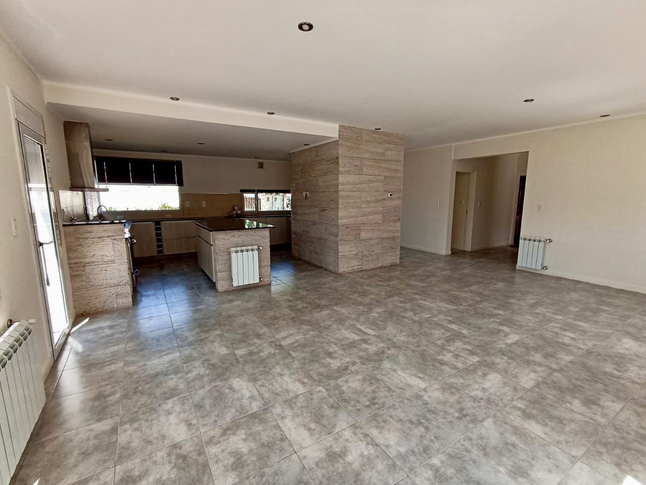 Casa en Venta en Misioneros Y Tupac Amaru, Las Cañitas I, Bahía Blanca - Bahía Blanca Propiedades | SITIO OFICIAL l