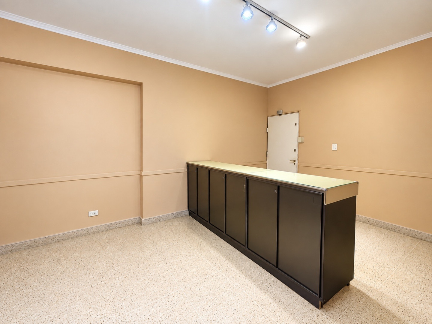 Oficina en Alquiler en Chiclana 681, Centro, Bahía Blanca - Bahía Blanca Propiedades | SITIO OFICIAL l