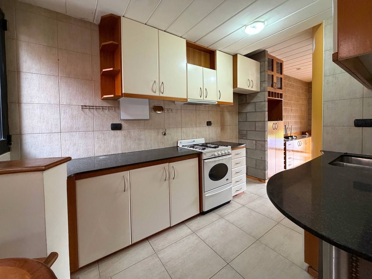 Casa en Alquiler en Fitz Roy 800, Macrocentro, Bahía Blanca - Bahía Blanca Propiedades | SITIO OFICIAL l