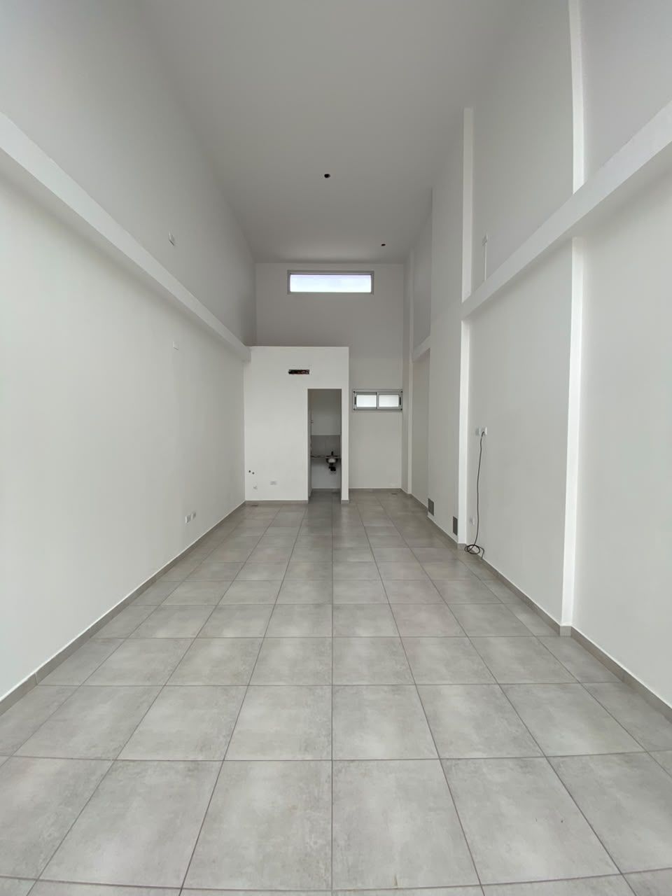 Local en Alquiler en Caronti 182, Centro, Bahía Blanca - Bahía Blanca Propiedades | SITIO OFICIAL l