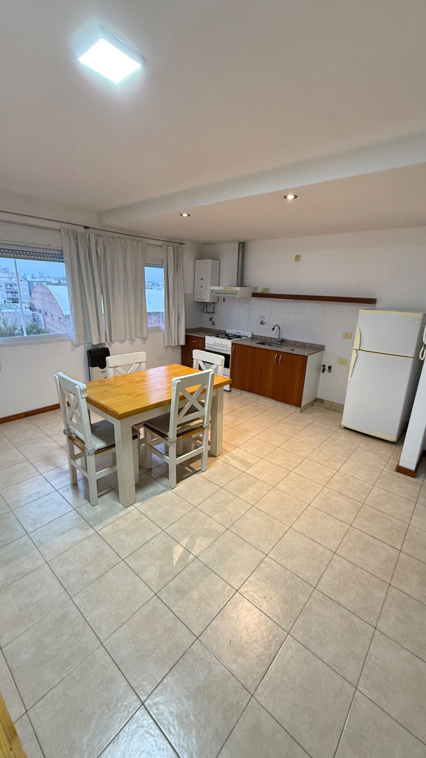 Departamento en Alquiler en Casanova 557, Napostá, Bahía Blanca - Bahía Blanca Propiedades | SITIO OFICIAL l