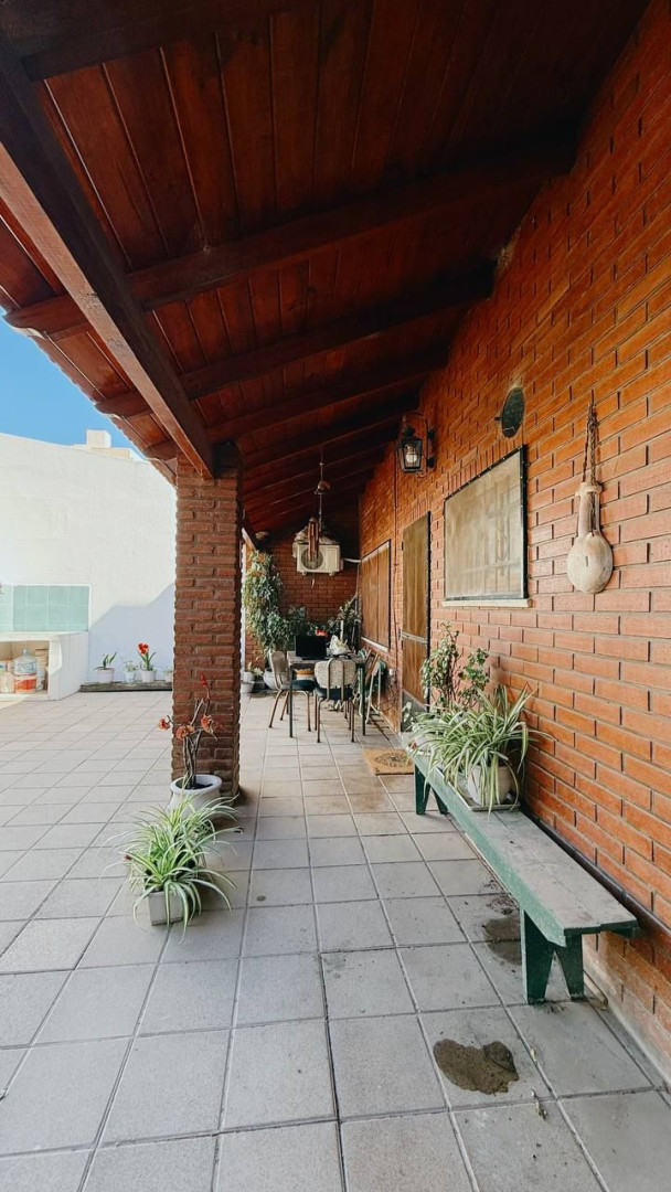 Casa en Venta en Bonpland 145, Macrocentro, Bahía Blanca - Bahía Blanca Propiedades | SITIO OFICIAL l