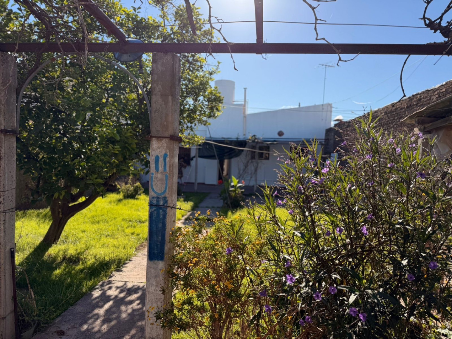 Casa con Local en Venta en Venezuela 2000, Villa Rosas, Bahía Blanca - Bahía Blanca Propiedades | SITIO OFICIAL l