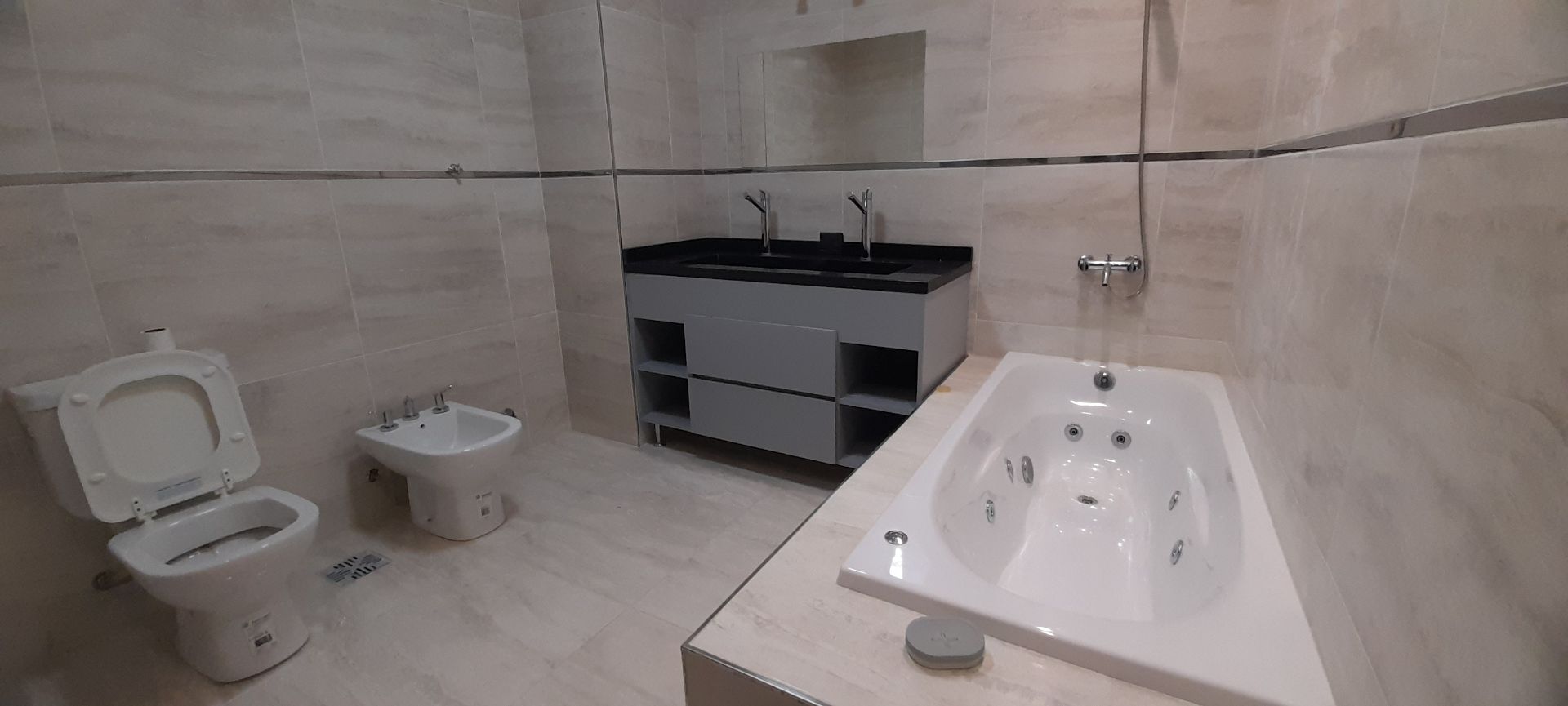 Casa en Venta en Ramón Y Cajal Y Cleegg, Palos Verdes, Bahía Blanca - Bahía Blanca Propiedades | SITIO OFICIAL l