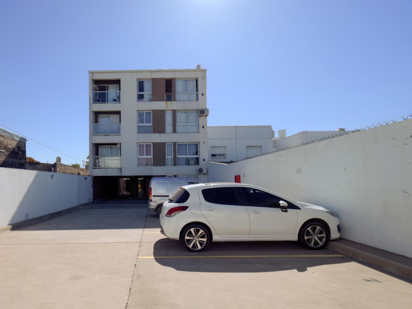 Cochera en Venta en Castelli 1248, Pacifico, Bahía Blanca - Bahía Blanca Propiedades | SITIO OFICIAL l