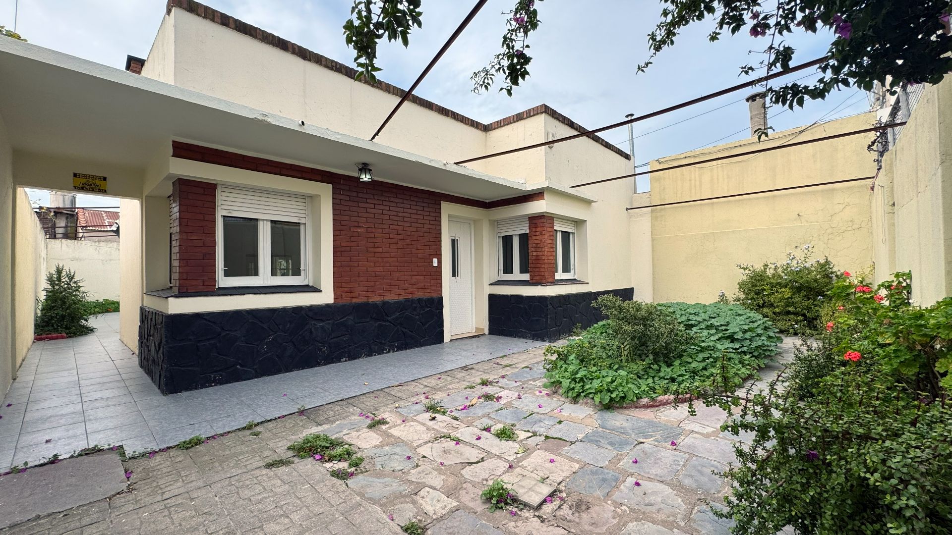 Casa en Venta en Angel Brunel 264,  Bahía Blanca - Bahía Blanca Propiedades | SITIO OFICIAL l