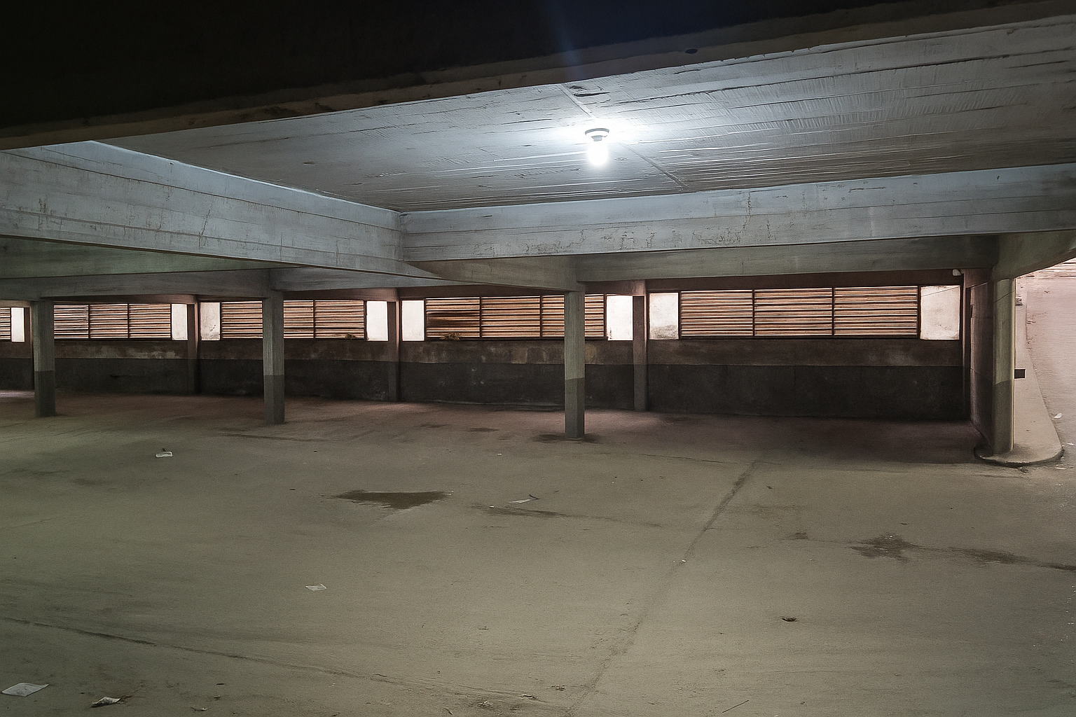 Cochera en Alquiler en BELGRANO 235, Centro, Bahía Blanca - Bahía Blanca Propiedades | SITIO OFICIAL l