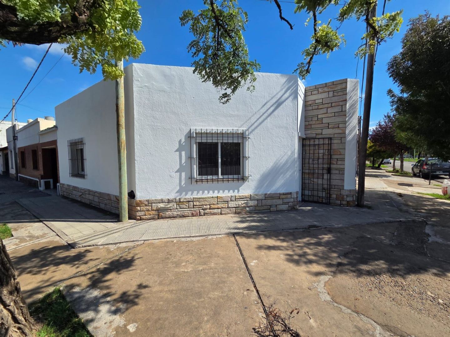 Casa en Alquiler en Bolivia 1108, Mariano Moreno, Bahía Blanca - Bahía Blanca Propiedades | SITIO OFICIAL l