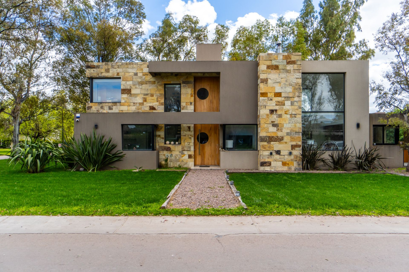 Casa en Venta en Calle 5 N° 3, Bosque Alto, Bahía Blanca - Bahía Blanca Propiedades | SITIO OFICIAL l