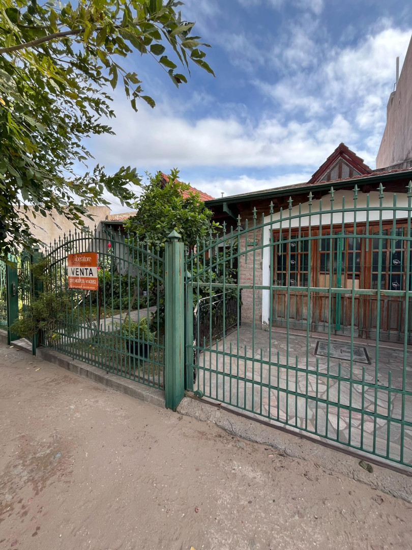Casa en Venta en Cacique Venancio 1600, Villa Amaducci, Bahía Blanca - Bahía Blanca Propiedades | SITIO OFICIAL l