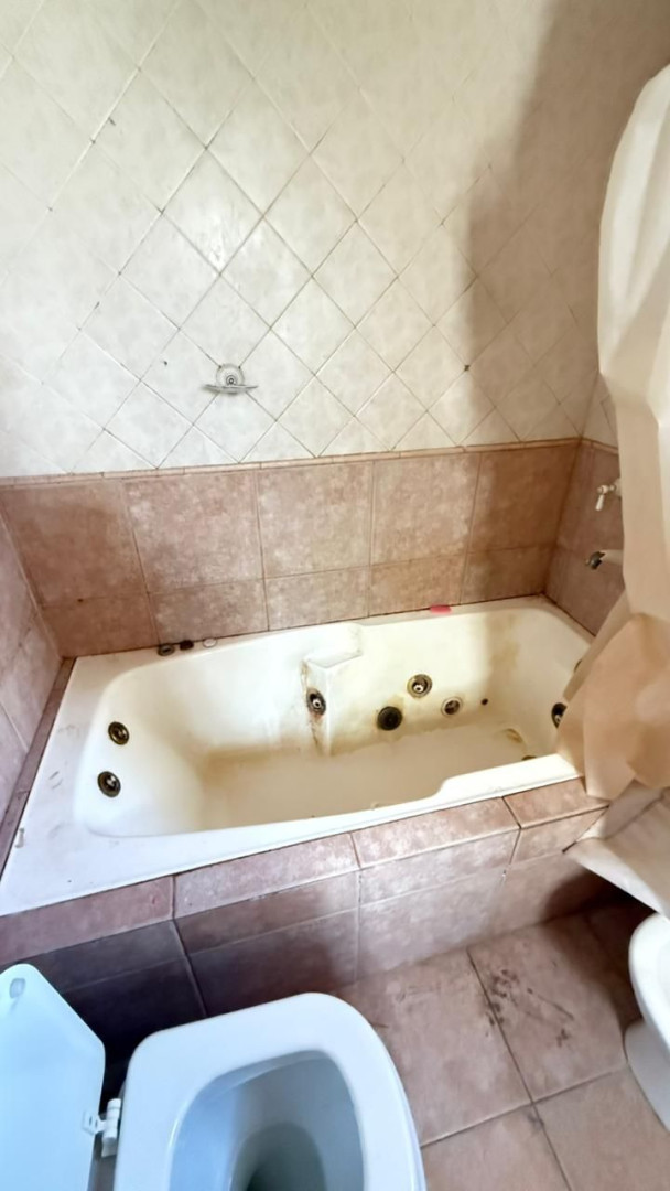 Casaquinta en Venta en Paula Albarracin 640, Los Chañares, Bahía Blanca - Bahía Blanca Propiedades | SITIO OFICIAL l