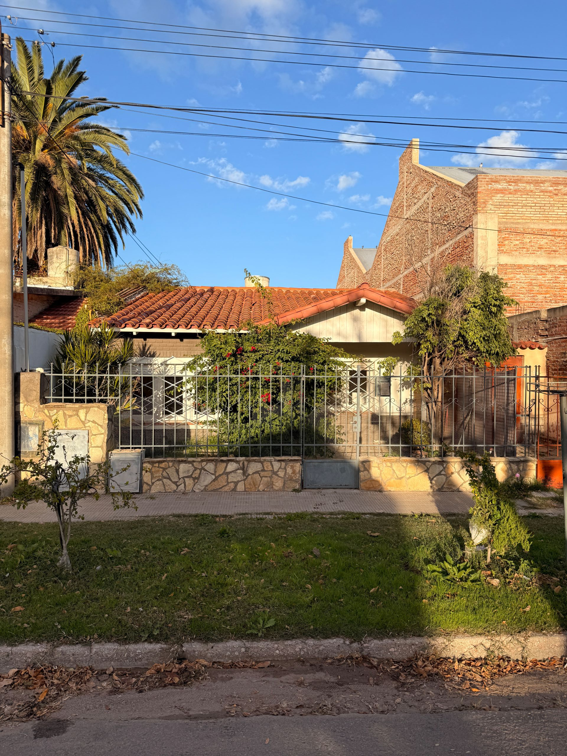 Casa en Alquiler en Emilio Rosas 57, Colon, Bahía Blanca - Bahía Blanca Propiedades | SITIO OFICIAL l