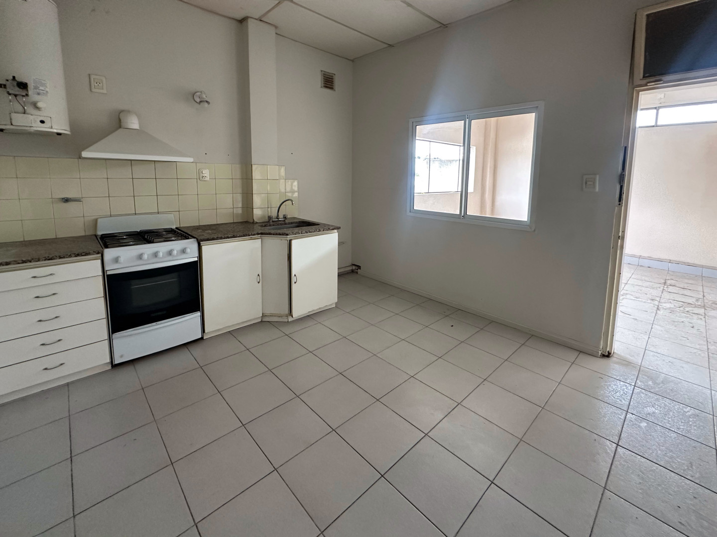 Casa en Alquiler en Azara 1100, Tiro Federal, Bahía Blanca - Bahía Blanca Propiedades | SITIO OFICIAL l