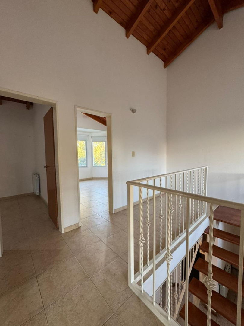 Casa en Alquiler en Los Cedros 26, Bosque Alto, Bahía Blanca - Bahía Blanca Propiedades | SITIO OFICIAL l