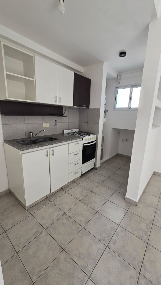 Departamento en Alquiler en Caronti 700, Centro, Bahía Blanca - Bahía Blanca Propiedades | SITIO OFICIAL l